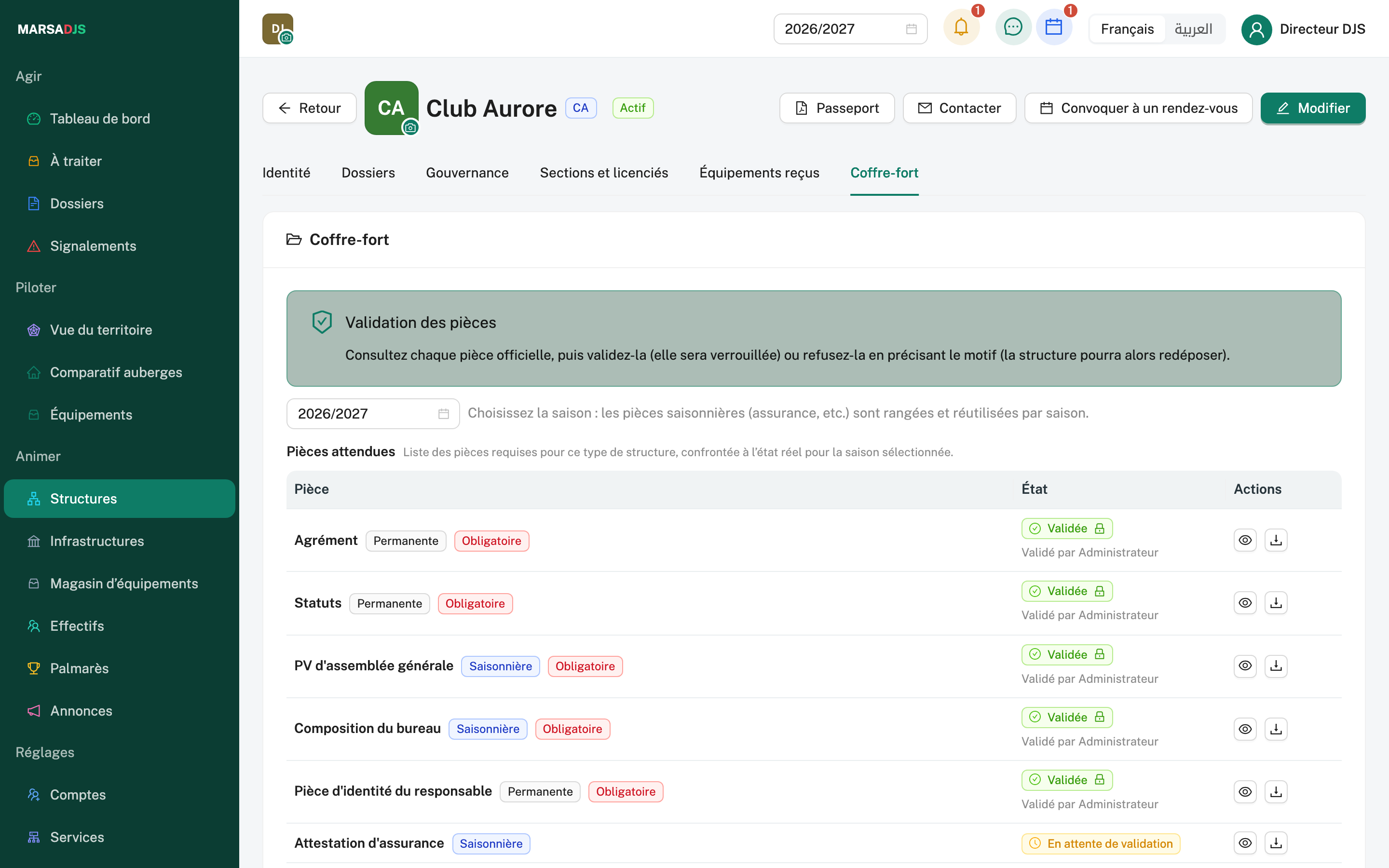 Fiche d'une structure, onglet « Coffre-fort » : validation des pièces par la DJS, saison par saison ; pièces permanentes ou saisonnières, obligatoires, validées et verrouillées ou en attente de validation ; données de démonstration.